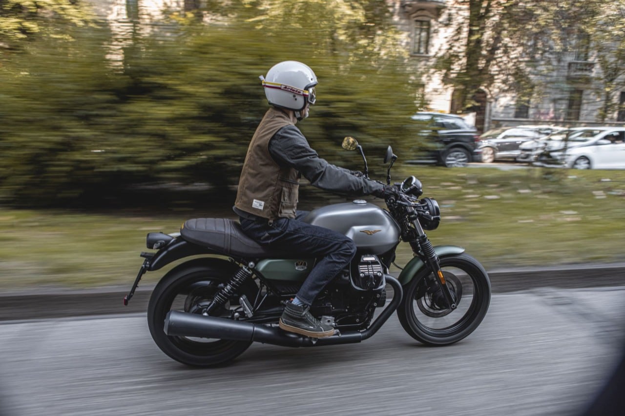 Moto Guzzi V7 Centenario e Triumph Street Twin: questione di PEDIGREE